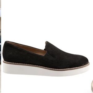 Softwalk‎ Whistle slip on black embossed suede leather comfort shoes Sz 8 N